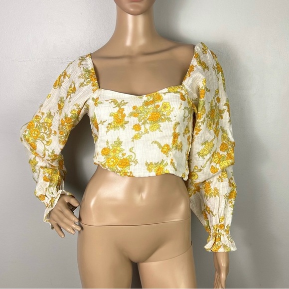 NEW FAITHFULL THE BRAND REVOLVE FLORAL PRINT LINEN CROP TOP - Picture 2 of 10